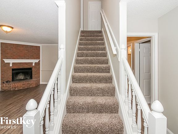 4th image of 4529 Sandy Park Dr