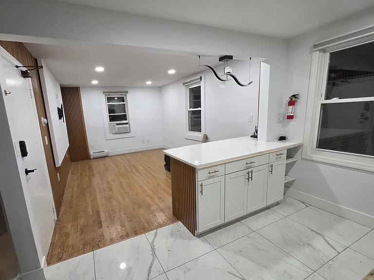478 Fabyan Pl #1 — Photo 2