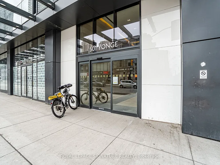 501 Yonge St #5204 — Photo 2