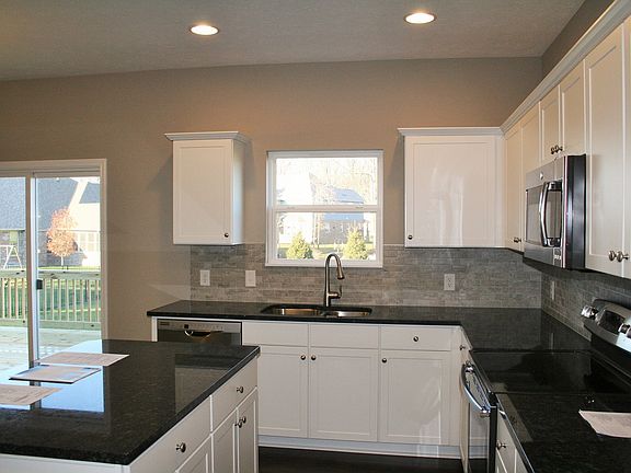 4th image of 5810 Sly Fox Ln