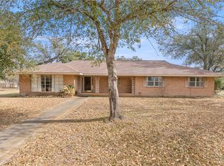 506 Maple St, Calvert, TX 77837