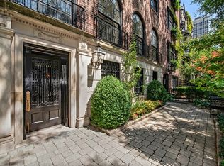 24 E Scott St APT 1, Chicago, IL 60610