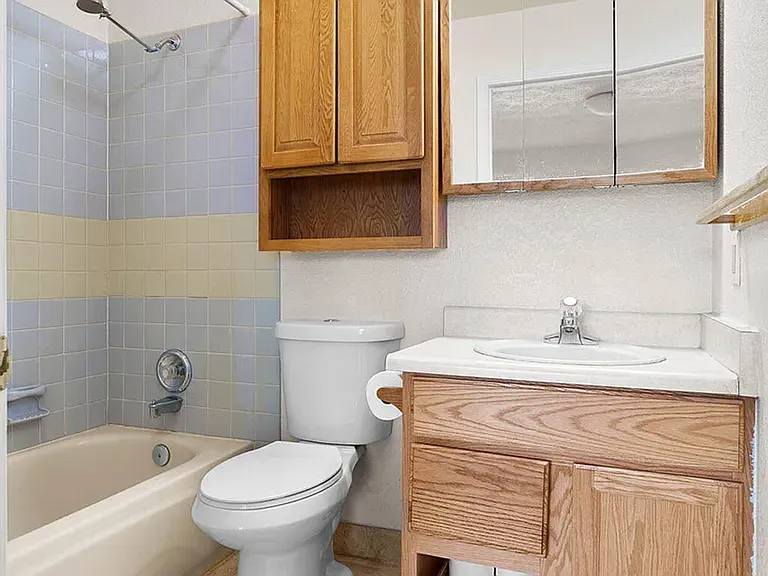 528 State St — Photo 27