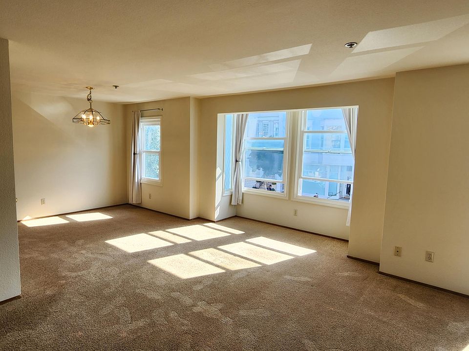1st image of 3570 Sacramento St APT 204