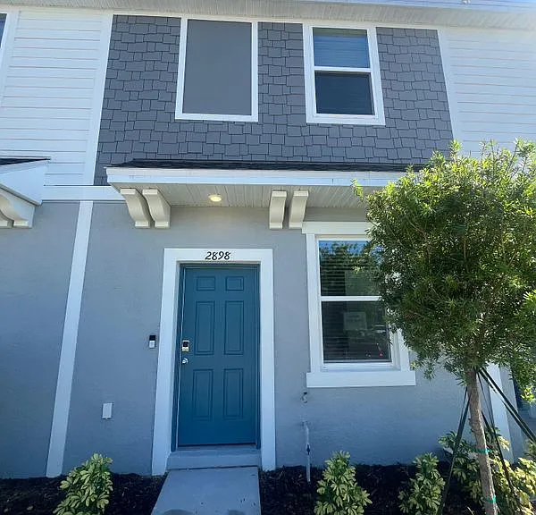2898 Skyline Loop — Photo 1