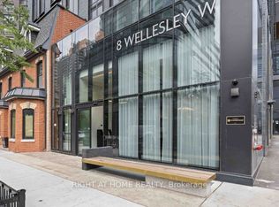 8 Wellesley St W #1716, Toronto, ON M4Y 0J5