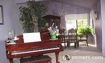 Living & dinning room view from foyer