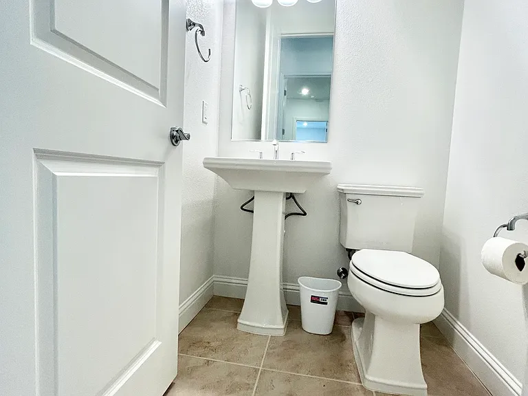 18562 Back Bay Dr — Photo 37