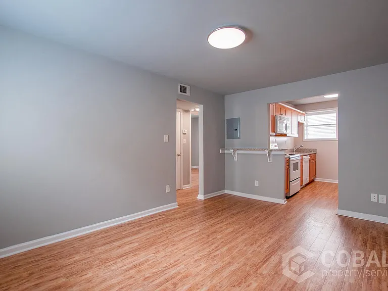 271 Glen Iris Dr NE #5B — Photo 6