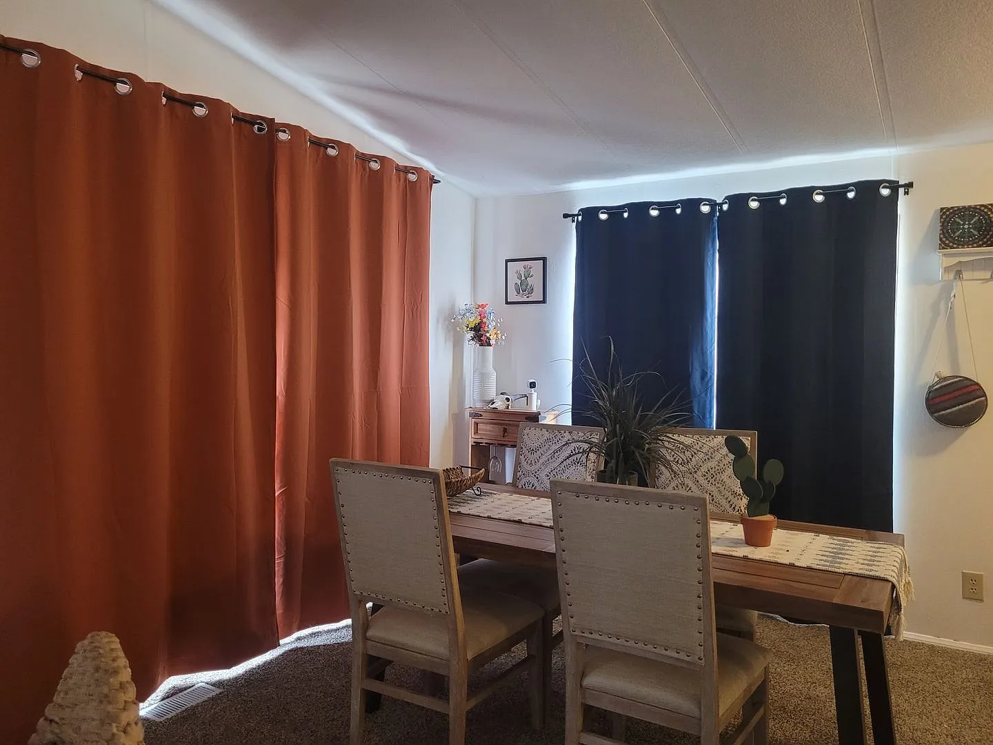 Renovated 3-Bedroom Oasis Near Colorado River with Stunning Desert Views — Photo 3