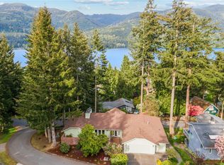 2 Bogey Ln, Bellingham, WA 98229
