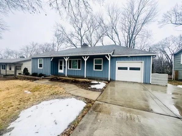 7816 Windsor St, Prairie Village, KS 66208