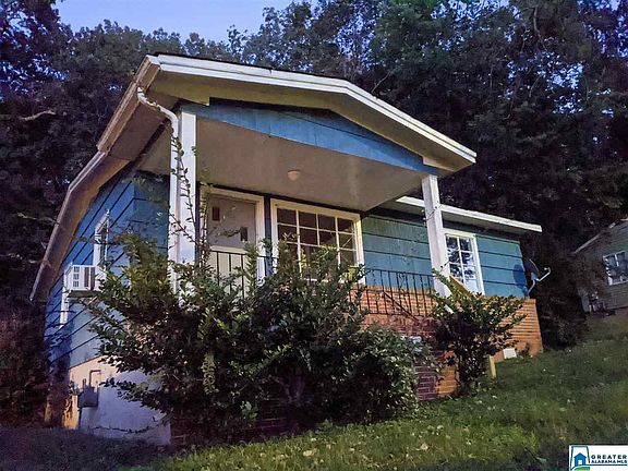 5th image of 712 Jeannine Ct