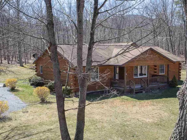 163 Gerties Ln, Stuarts Draft, VA 24477