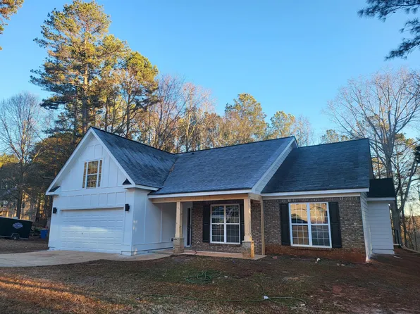 80 Pine Cove Ct, Hoschton, GA 30548