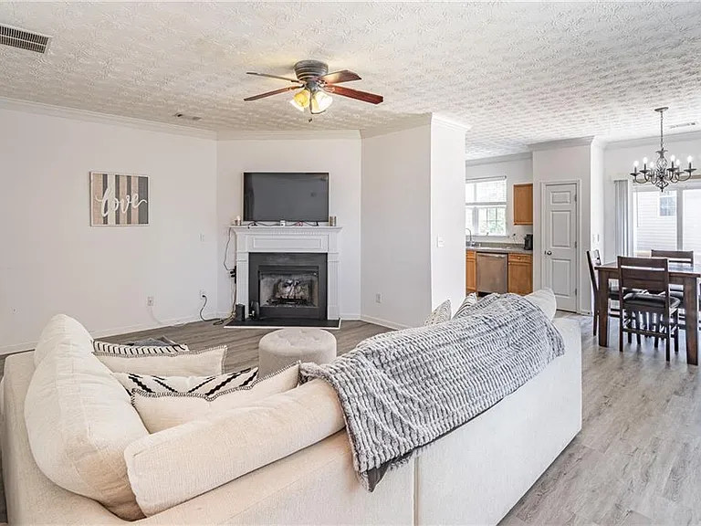 4834 Zephyr Cove Pl — Photo 6