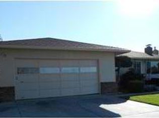 1331 Sunset Dr, Hollister, CA