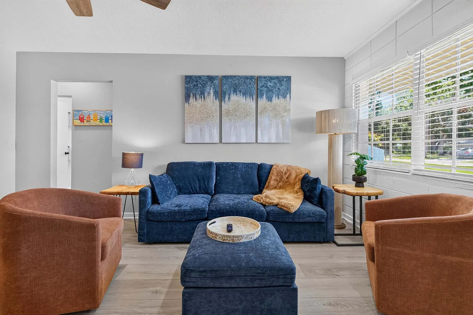 3 bed, 2.0 bath, $4,957 — Photo 4