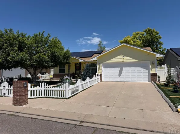 3005 Gem Dr, Pueblo, CO 81005