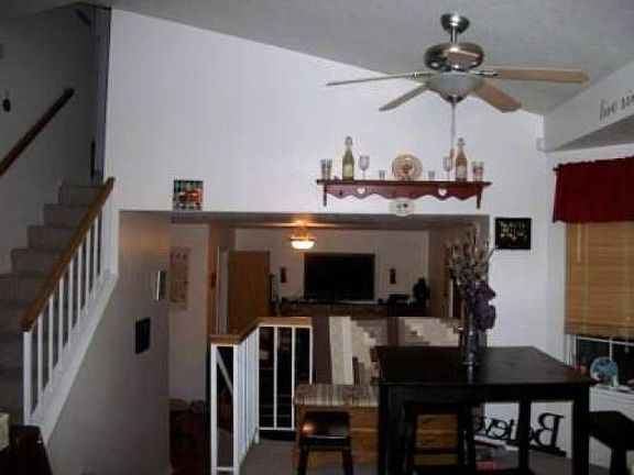 Stairwll to Bdrms on Left
