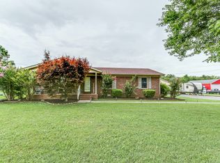 4377 Windrow Rd, Rockvale, TN 37153