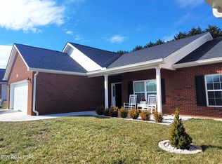 1040 Patriots Lndg, Dandridge, TN 37725