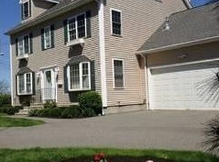 10 Bateman Ct, Wakefield, MA 01880