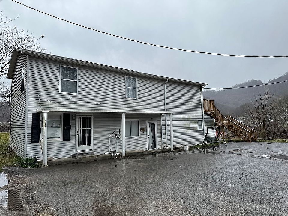 1st image of 624 S Main St