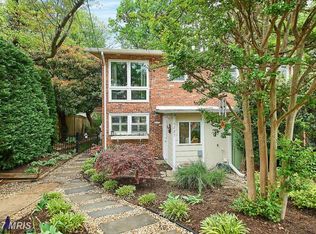 5227 10th Pl S, Arlington, VA 22204
