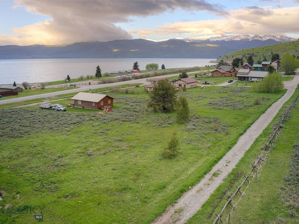 1 Outpost Mall Yellowstone Ave West Yellowstone, MT, 59758 Apartments