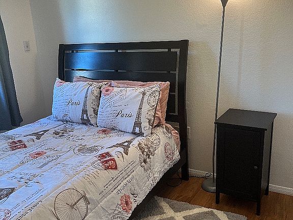 Middle bedroom with closet space