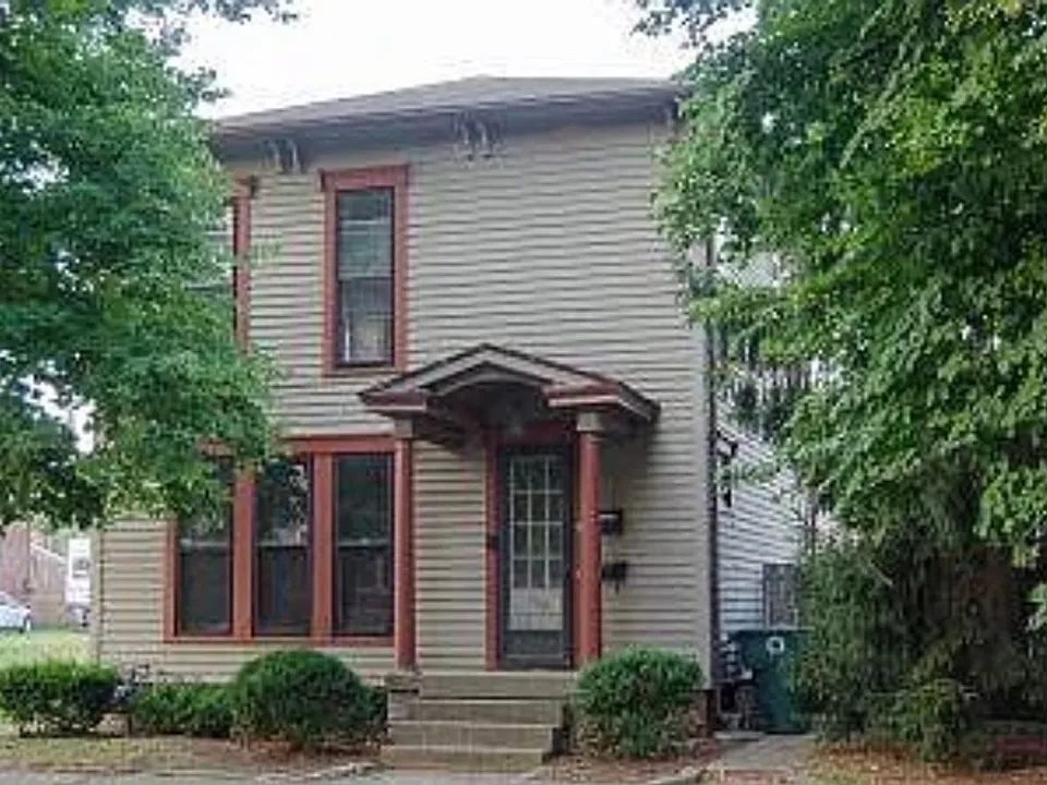707 E Main St