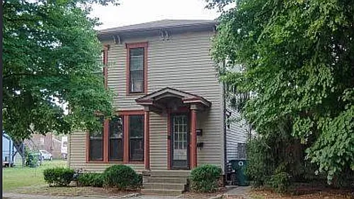 707 E Main St Photo 1