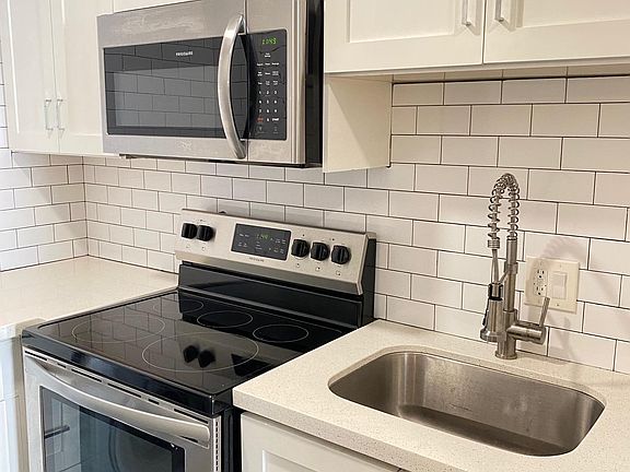 3rd image of 2617 E Campbell Ave #2