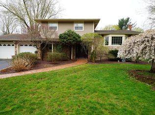 39 Dexter Rd, East Brunswick, NJ 08816