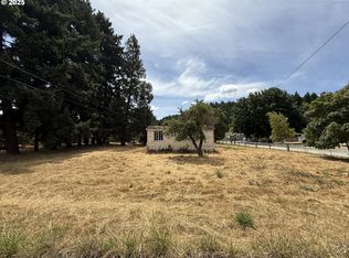 650 SE Riverside Dr, Myrtle Creek, OR 97457