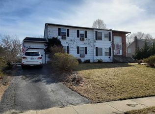 380 Thrift St, Ronkonkoma, NY 11779