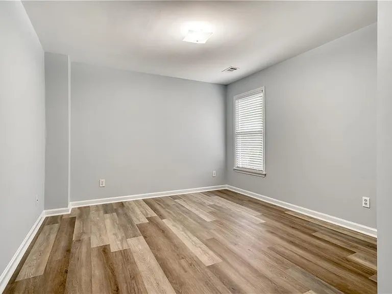 355 Lamme Chase — Photo 24