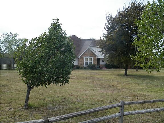 2nd image of 13077 Glenwood Trl