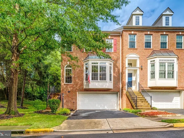 2972 Kildare Ln, Fairfax, VA 22031