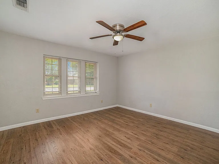2940 Flamingo Cir — Photo 6