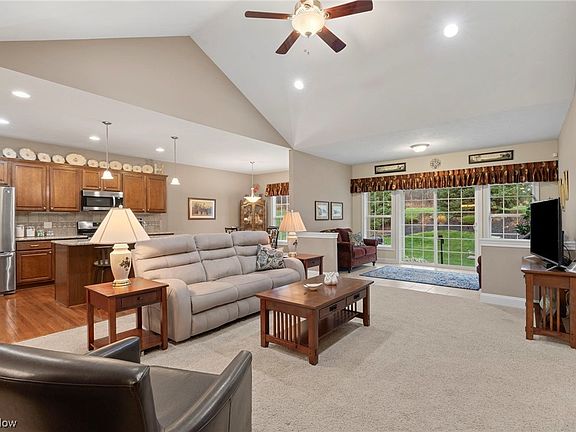 4th image of 8491 Alexis Dr