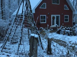 20315 Airtight Rd, Charleston, IL 61920