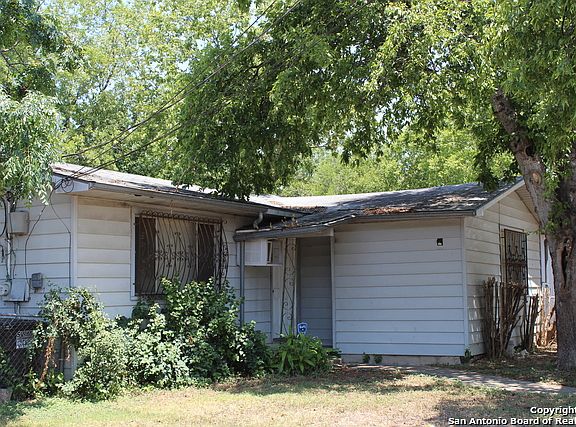 3rd image of 151 Durant St