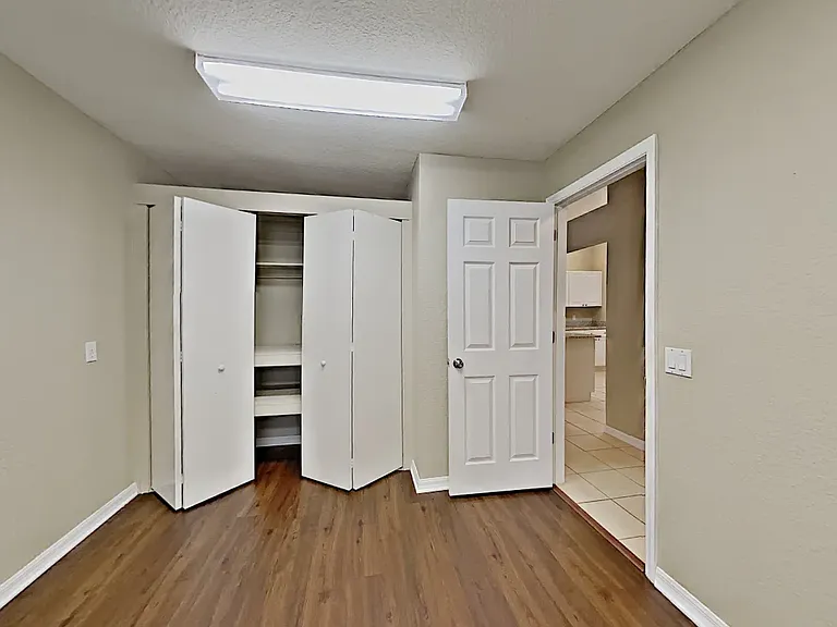 6972 Deering Cir — Photo 8