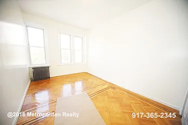 Rented by Metropolitan Realty