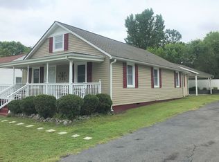 211 N Main St, La Crosse, VA 23950