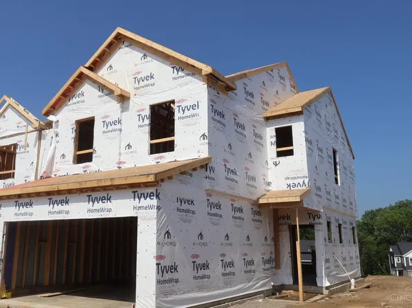 7247 Grandpoint Dr #27, West Chester, OH 45040
