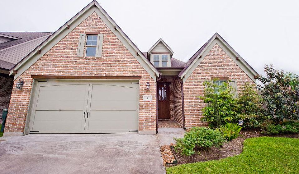 1st image of 1 Cottage Grove Ct