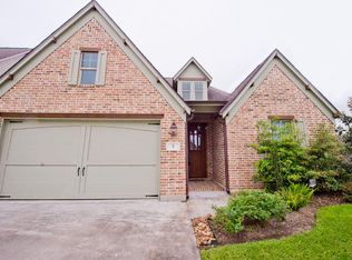 1 Cottage Grove Ct, Beaumont, TX 77713